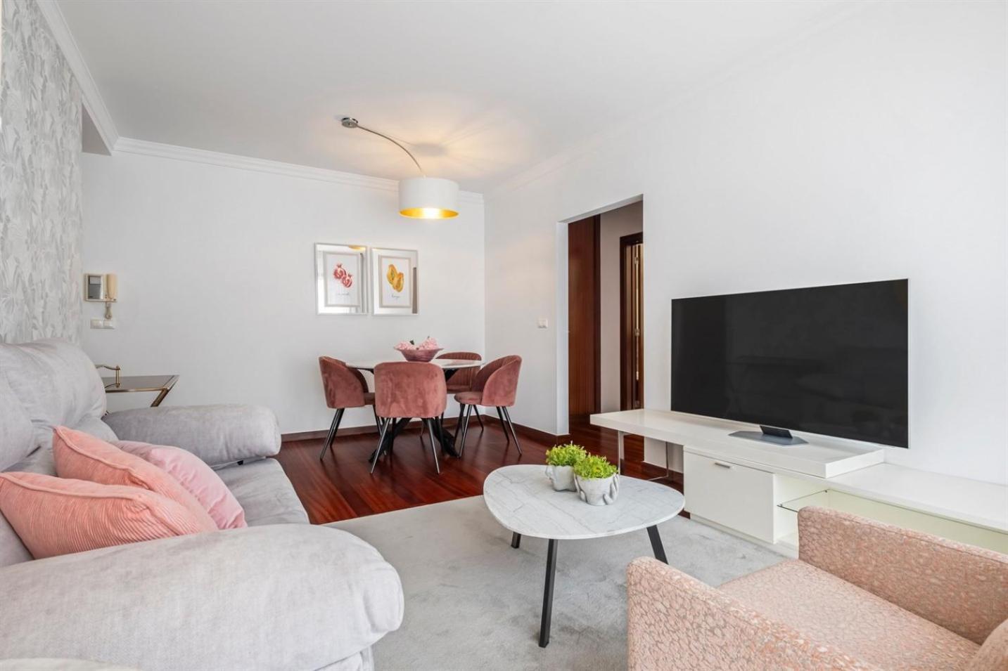 Fifth Apartment By Madeira Sun Travel 푼샬 외부 사진